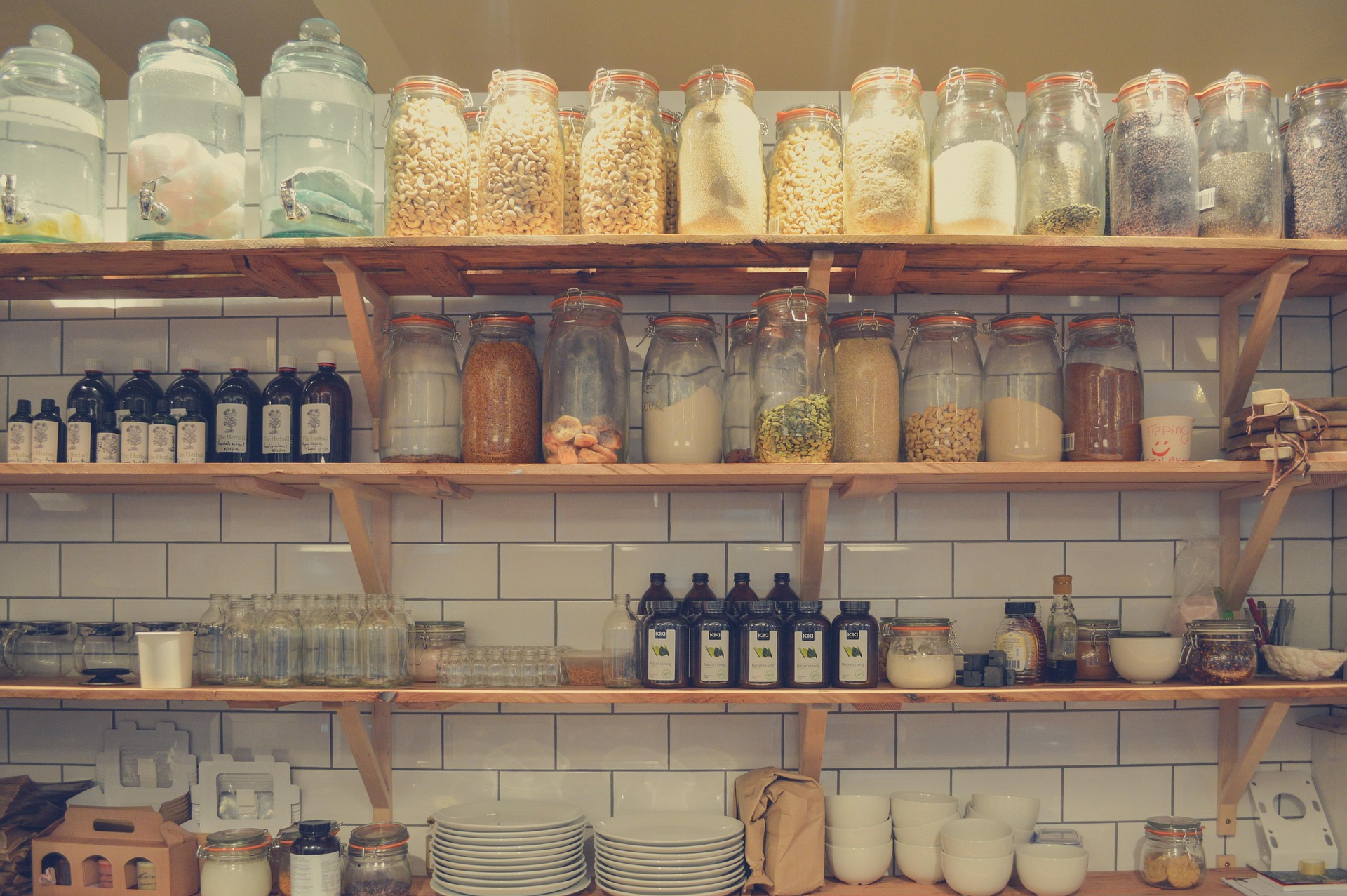 Kitchen Organization and DIY Storage: